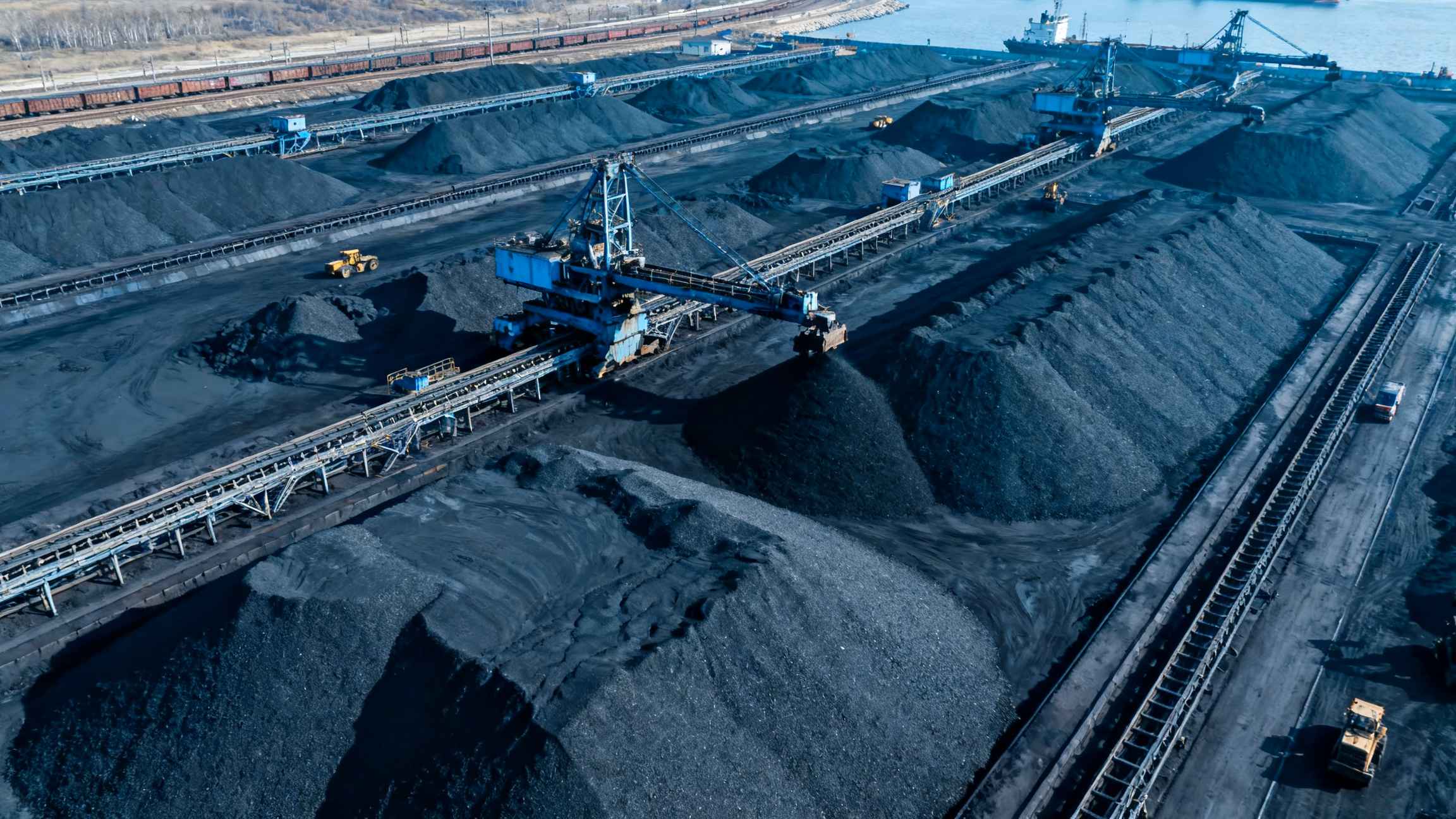 2025-11-21丨升兴煤矿多品种煤价小幅上调5–10元/吨，哪些用户需关注？